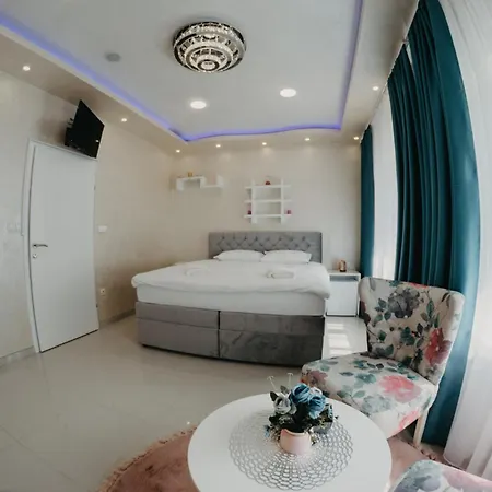 Oda ve Kahvaltı Prenociste Park