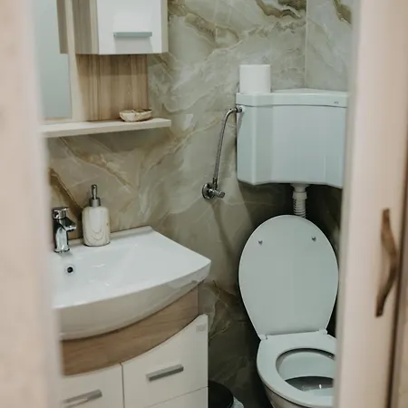 Oda ve Kahvaltı Prenociste Park Modrica