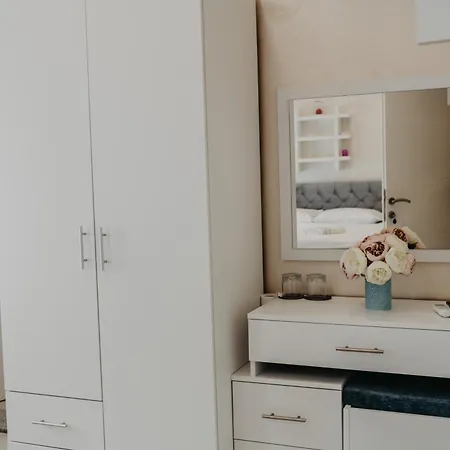 Oda ve Kahvaltı Prenociste Park