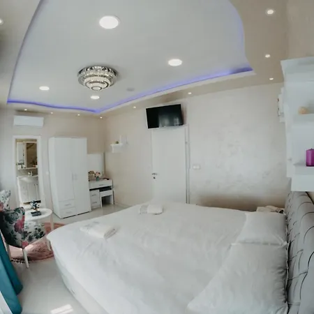 Prenociste Park Oda ve Kahvaltı 4*