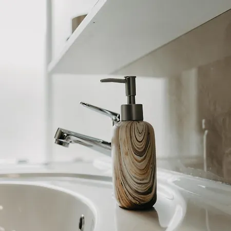 Oda ve Kahvaltı Prenociste Park 4*