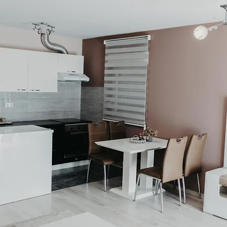 Oda ve Kahvaltı Prenociste Park