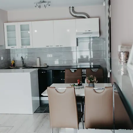 Prenociste Park Oda ve Kahvaltı 4*