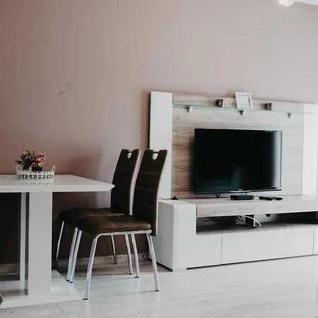 Oda ve Kahvaltı Prenociste Park 4*