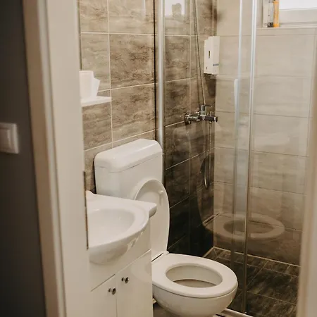 Prenociste Park 4* Modrica