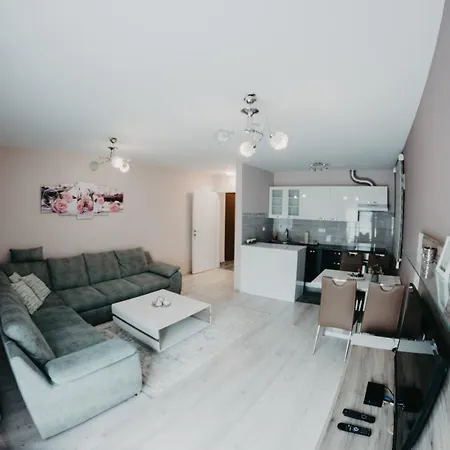 Oda ve Kahvaltı Prenociste Park 4*