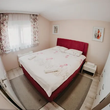 Prenociste Park Oda ve Kahvaltı 4*