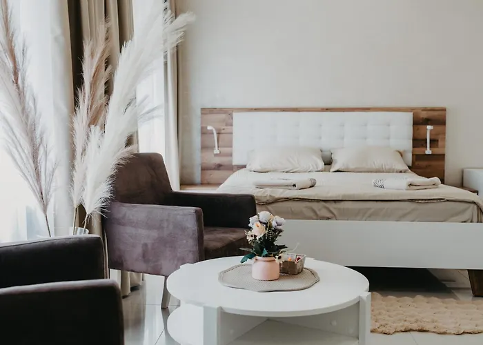 Prenociste Park Bed & Breakfast 4*