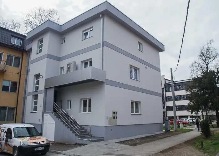 Prenociste Park 4* Modrica